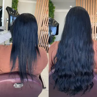Antes e depois de cabelo liso escuro com extensão longa e acabamento ondulado